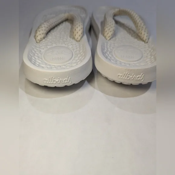 ALLBIRDS Sandals White Blizzard Sugar Zeffers Flip Flops Women's Size US 9.5 EUC - Picture 3 of 13